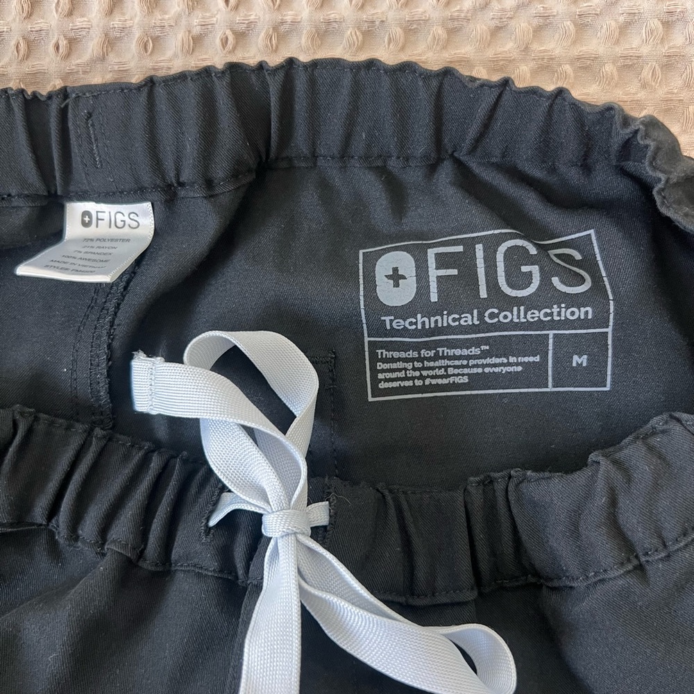 Figs Black Pisco Basic Scrub Pants - image 6